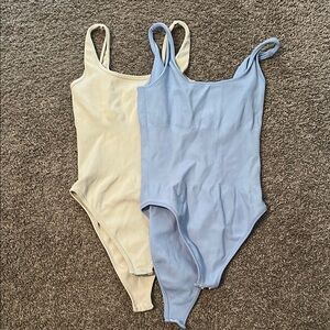 2 Women’s Bodysuits with Contour